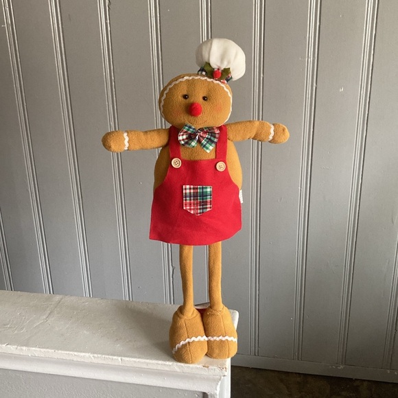NWT- 24” Absolutely Precious- Holiday Baker Gingerbread Decoration w/Hat & Apron - Picture 15 of 16